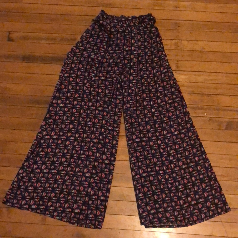 Wide leg fun pants!